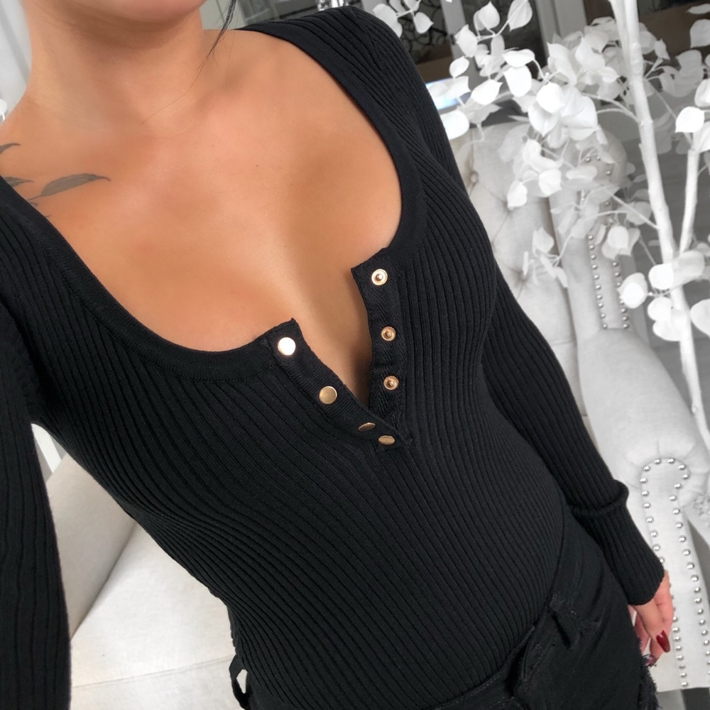 ekAttire | Home in Black